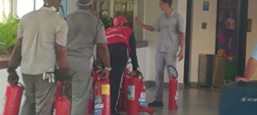 Princípio de incêndio atinge estoque de loja em shopping de Salvador