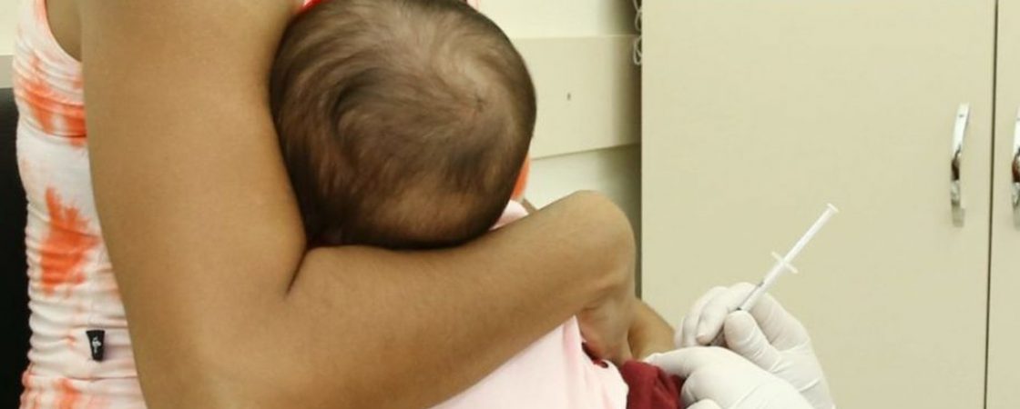 Ministério da Saúde inicia distribuição da vacina pentavalente nos estados