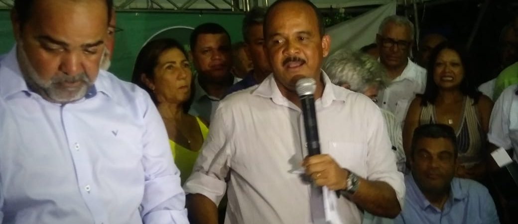 Camaçari: prefeito Elinaldo assina ordem de serviço da Lagoa e Praça de Jauá