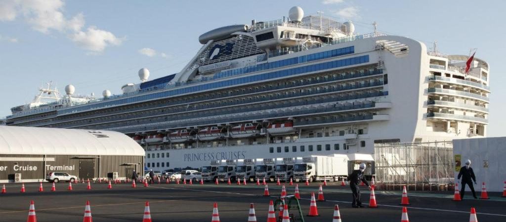 Novo coronavírus: morrem dois passageiros do navio em quarentena no Japão