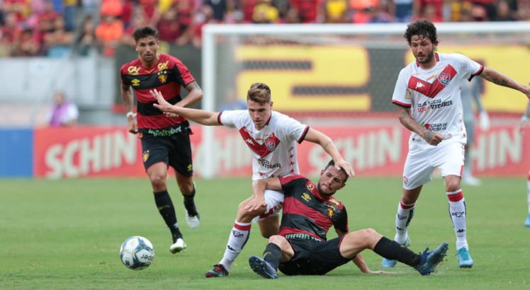 Vitória fica no empate com o Sport e segue sem vencer no Nordestão