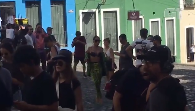 Anitta grava novo clipe em Salvador durante a manhã de hoje (13)