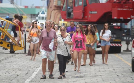 Cruzeiros: cerca de 17 mil turistas chegam para o Carnaval de Salvador