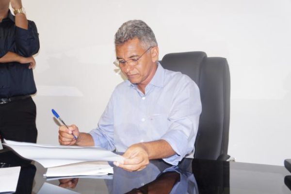 ‘Não é exagero, é precaução’, diz prefeito de Simões Filho ao salientar medidas contra o coronavírus