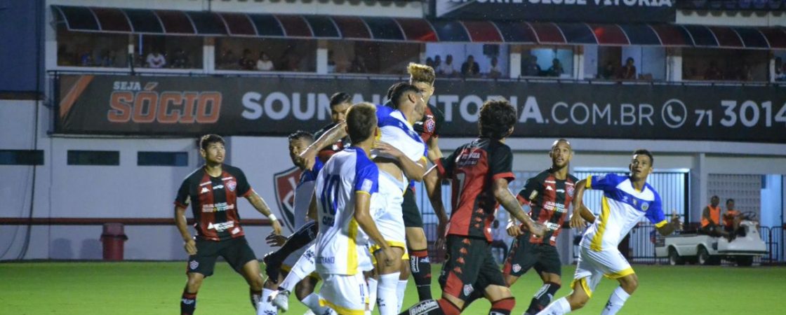 No Barradão, Vitória fica no empate sem gols com Freipaulistano