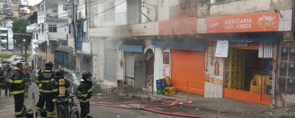 Salvador: incêndio atinge loja no bairro da Federação