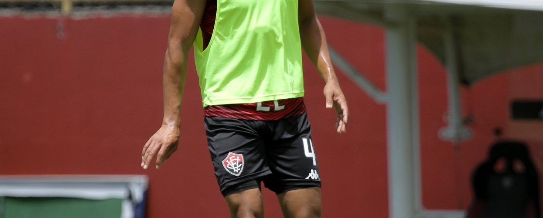 Vitória realiza coletivo visando duelo contra o Lagarto