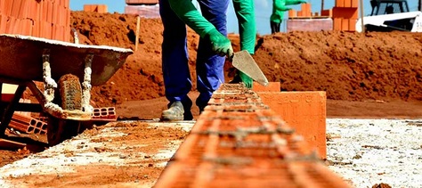 Obras na construção civil, sem cunho essencial, continuam funcionando, alerta sindicato