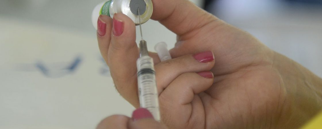 Farmacêutica indiana anuncia acordo para fornecer vacina contra Covid-19 a empresa brasileira