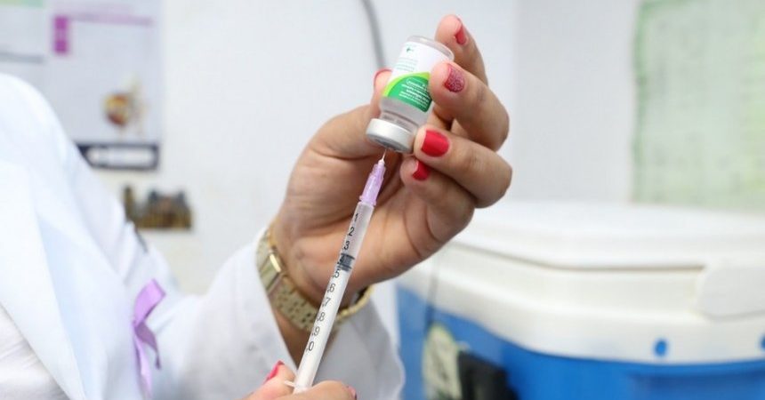 Camaçari: vacinação contra a influenza retorna na tarde desta terça-feira (31)