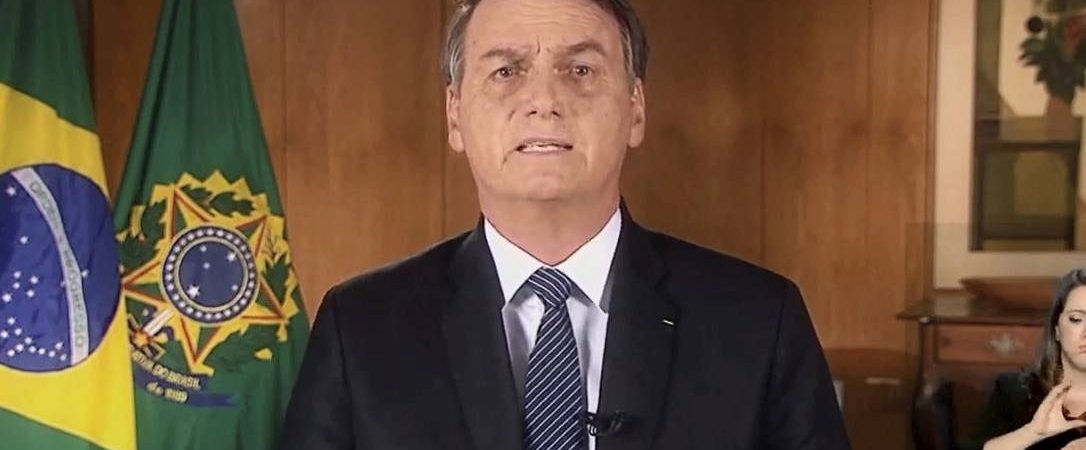 Bolsonaro é aprovado por 35% e reprovado por 33% na gestão do coronavírus, diz pesquisa