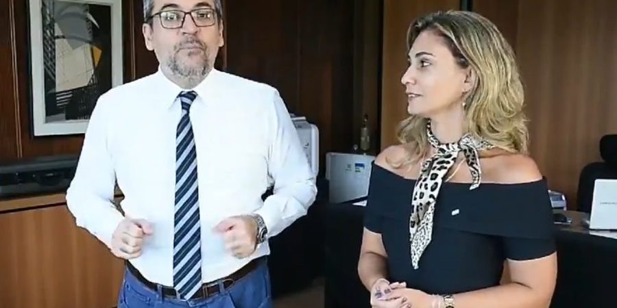 Weintraub contrata empresa de material escolar acusada de desviar R$ 134 milhões na Paraíba