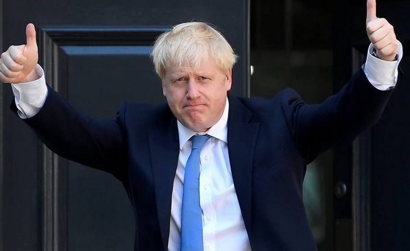 Diagnosticado com coronavírus, primeiro-ministro Boris Johnson deixa a UTI