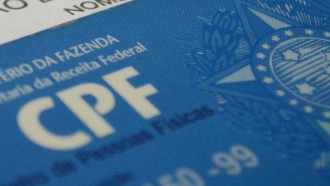 Exigência de regularização do CPF para recebimento do auxílio de R$ 600 é suspensa pela Justiça