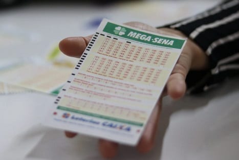 Mega-Sena acumula e pode pagar prêmio de R$ 11 milhões na terça-feira (11)