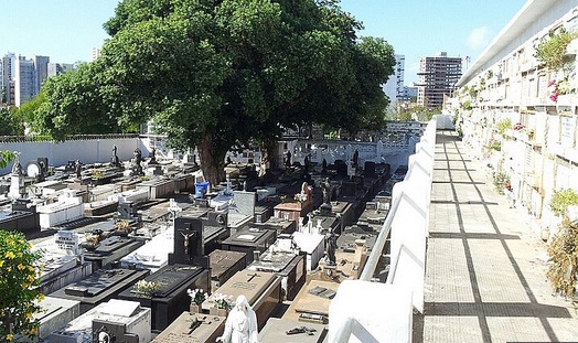 Prefeitura abre credenciamento para cotação de quatro mil caixões em Salvador