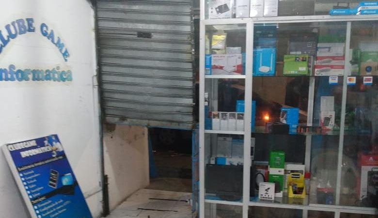 Polícia Militar evita furto de loja e captura suspeito em flagrante em Salvador
