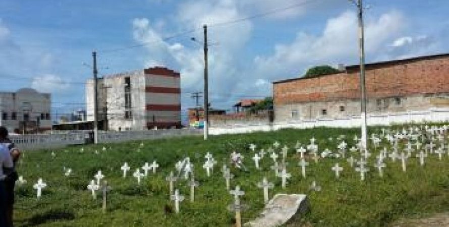Cresce número de sepultamentos em cemitérios de Salvador por conta da Covid-19