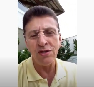 Vídeo: pastor pede que Jesus “mande mais coronavírus para cornos e cornas”