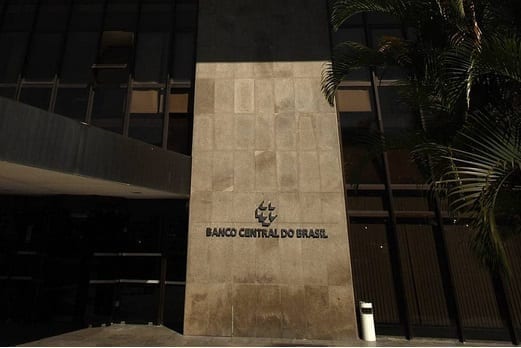 Banco Central informa que investidores retiram US$ 50,9 bi do Brasil em aplicações financeiras