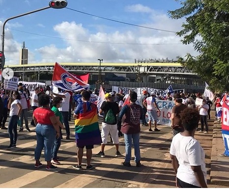 Em Salvador, grupos também fazem protesto contra o racismo e o fascismo