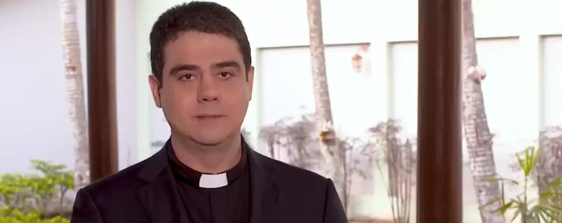 Autoridades investigam supostos negócios que podem ter sido feitos por associação de religioso com políticos