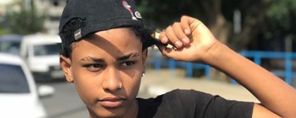 Bombeiros retomam busca por adolescente desparecido na praia da Boca do Rio