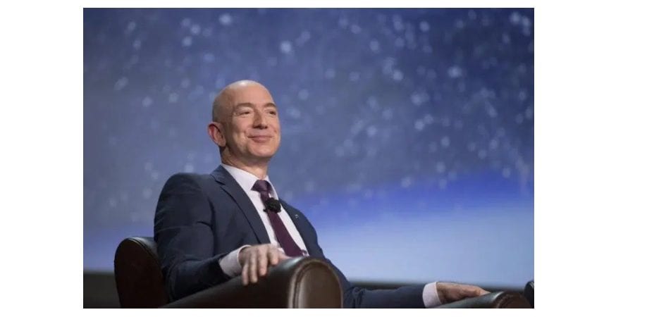 Jeff Bezos, dono da Amazon, é a primeira pessoa a alcançar fortuna de US$ 200 bilhões, aponta Forbes