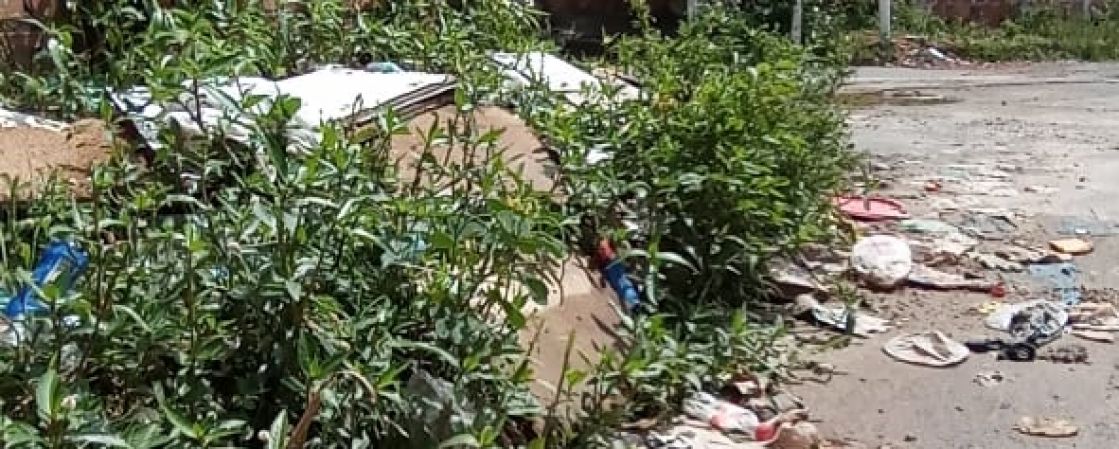 Camaçari: morador reclama de acumulo de lixo no Verde Horizonte; veja vídeo