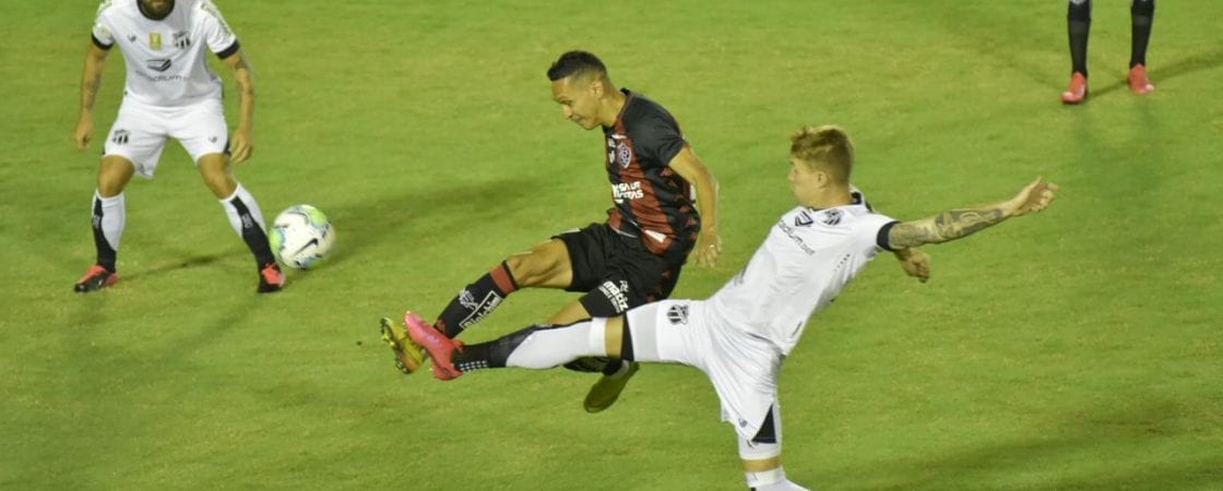 Vitória sai na frente, mas leva virada do Ceará e dá adeus a Copa do Brasil