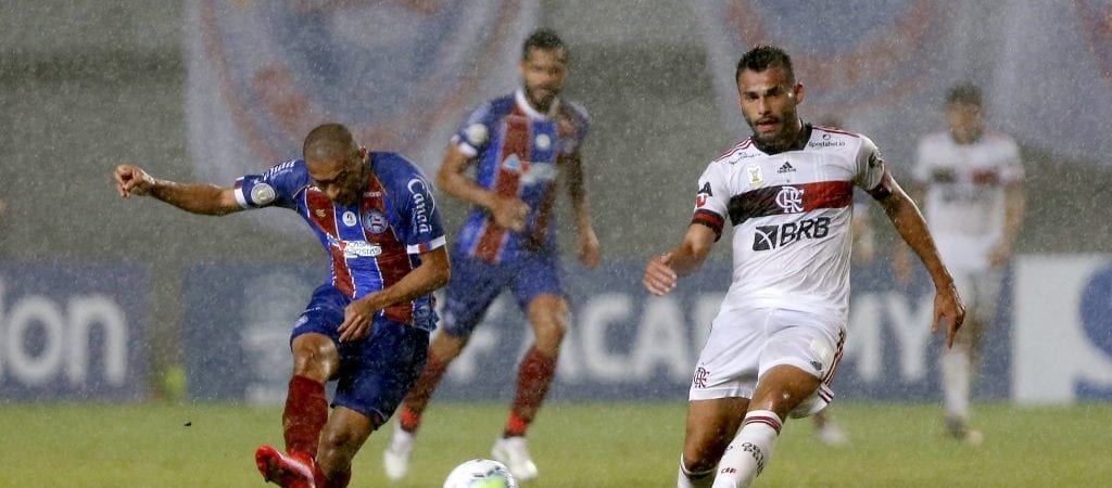 Entrou água: Bahia leva goleada do Flamengo em Pituaçu - BAHIA NO AR