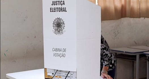 Eleições 2020: cerca de vinte candidatos se autodeclaram analfabetos