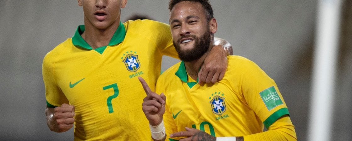 Neymar vaza o número de celular de Richarlison em live