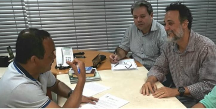 Camaçari: Elinaldo pede suspensão da campanha eleitoral por três dias, após morte de secretário