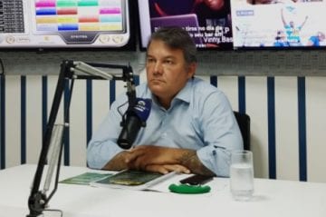 Candidato diz que se for eleito venderá prédio da prefeitura de Lauro de Freitas
