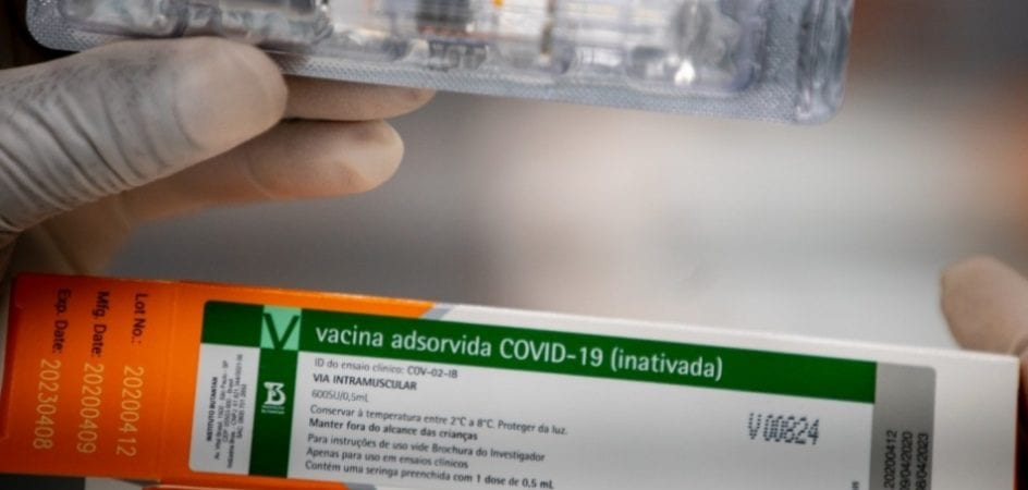 Covid-19: maioria da direção da Anvisa aprova uso emergencial de duas vacinas