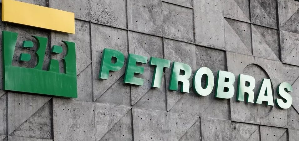 Petrobras abre concurso com 4.537 vagas e salário inicial de R$ 11,7 mil; saiba mais