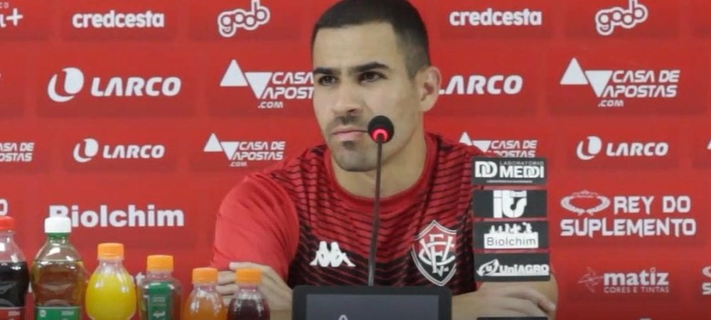 Thiago Lopes avalia estreia como positiva e diz que acredita na evolução do Vitória