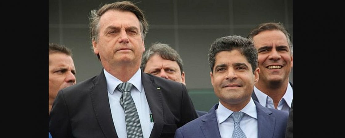 Neto e Bolsonaro se encontram para debater sucessão do presidente do Senado