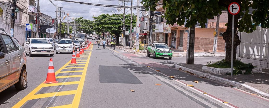 Camaçari: Rua Francisco Drumond volta a funcionar em mão dupla
