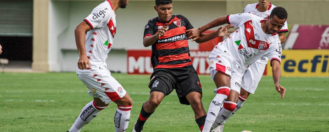 Jogando mal, Vitória perde para o lanterna da Série B