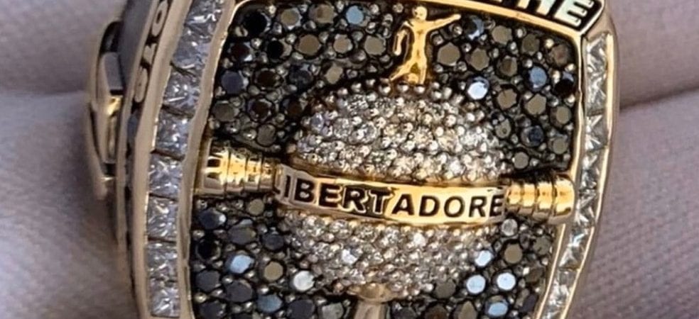 Craque da Libertadores 2020 ganhará anel com pedras preciosas; tem brasileiros na disputa