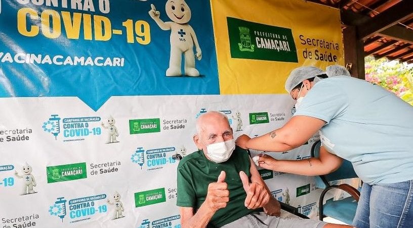 Coronavírus: em Camaçari, vacinação para idosos a partir de 90 anos começa na terça (2)