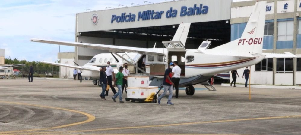 Onze aeronaves fizeram a distribuição das vacinas pelo interior da Bahia e algumas cidades da RMS