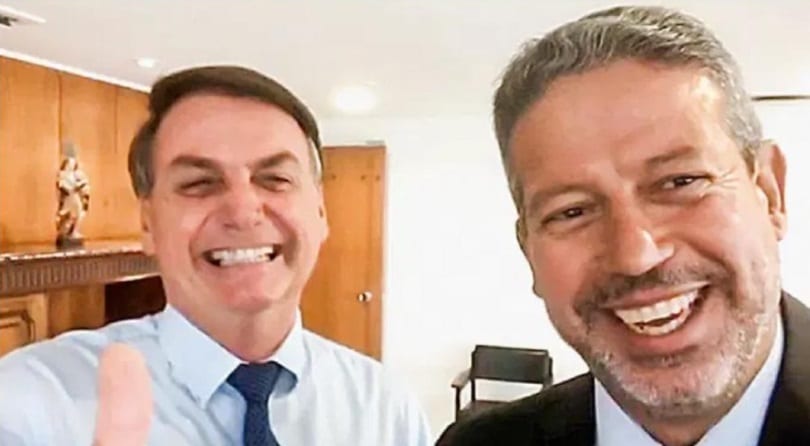 “Vamos, se Deus quiser, participar, influir na presidência da Câmara”, diz Bolsonaro