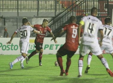 Vitória vence o Brasil-RS na despedida da Série B