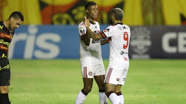 Brasileirão: Flamengo  bate o Sport na Ilha do Retiro e volta a vice-liderança
