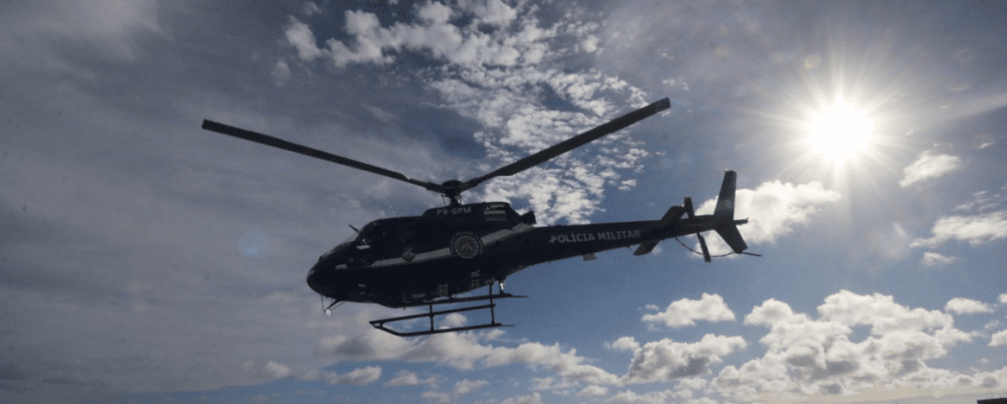 Caminhões colidem na Ilha de Itaparica e vítimas precisam ser transportadas de helicóptero