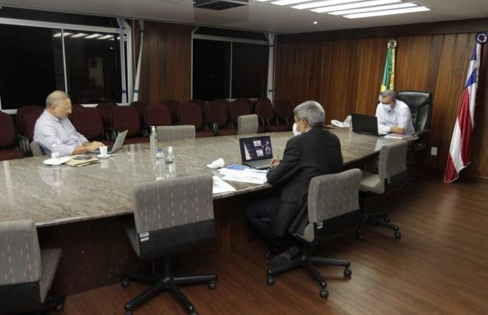 Em reunião com prefeitos, Rui expressa preocupação com aumentos de casos do Coronavirus e retorno às aulas