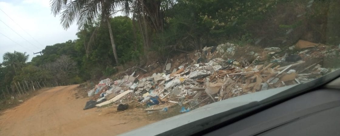 Vila de Abrantes: morador cobra iluminação e coleta de lixo no Boa União